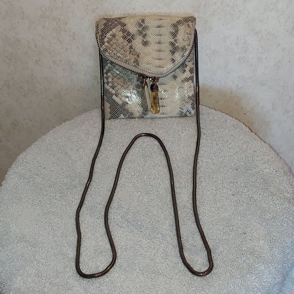 Henry Bendel Wallet
